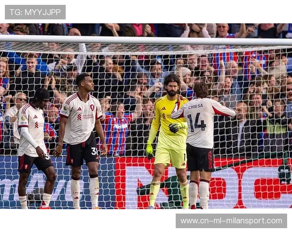 利物浦补强瞄准巴斯托尼!亿元级防线大修酝酿 利物浦补强瞄准巴斯托尼!亿元级防线大修酝酿