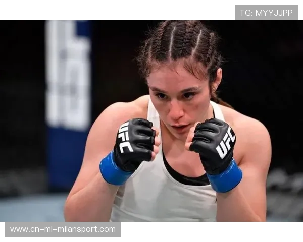 UFC对手赛后互送拥抱太暖，拳台背后的真友情