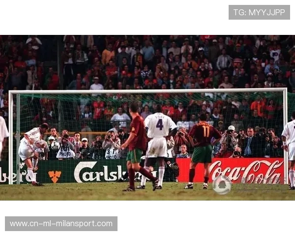 塞维利亚禁区内转身推射夺分，令人叹为观止的经典时刻