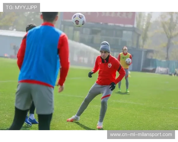 球队恢复日：低强度传球+静态拉伸，科学备战示范