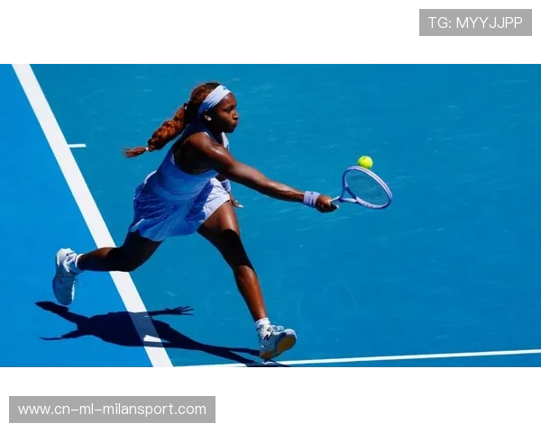 网球高空飘逸：挑高球技惊四座，完美落点压线的终极秘籍